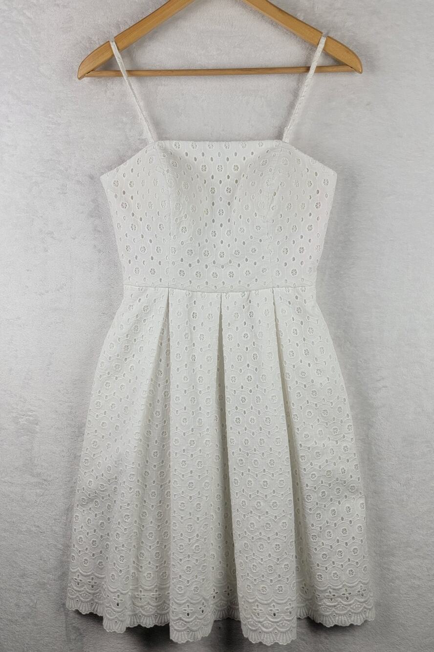 Cottagecore Sz 2 Knee Dress White Eyelets Spaghetti Straps Pockets Back Zip